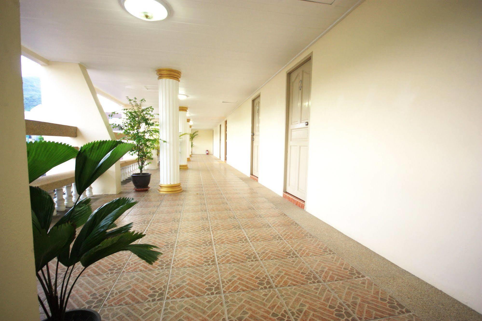 Kamala Sea View Apartment Екстериор снимка