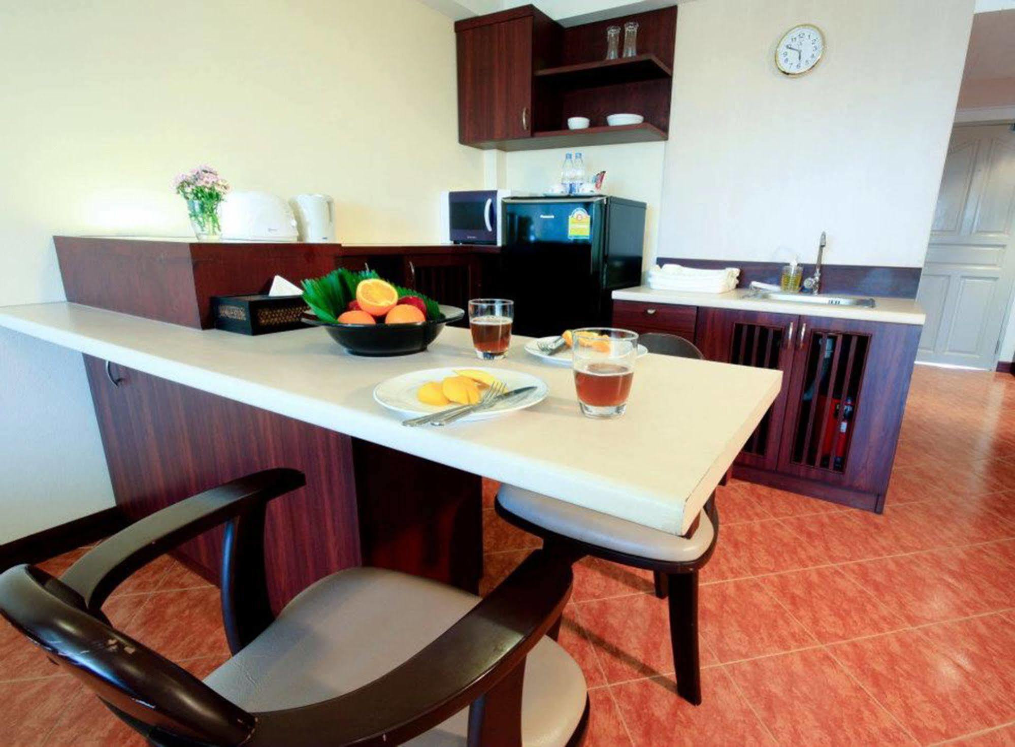Kamala Sea View Apartment Екстериор снимка